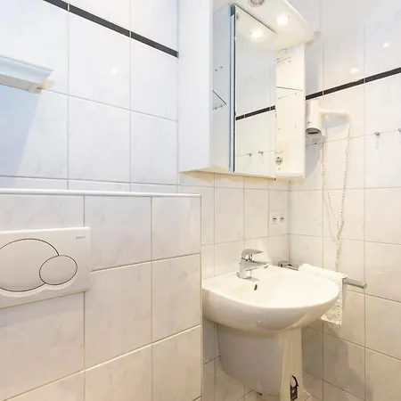 Apartment Lord Nelson 201 *