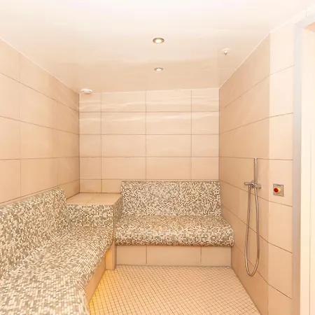 Apartament Lord Nelson 201 *